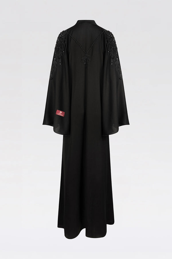 LUMIÉRE Black on Black